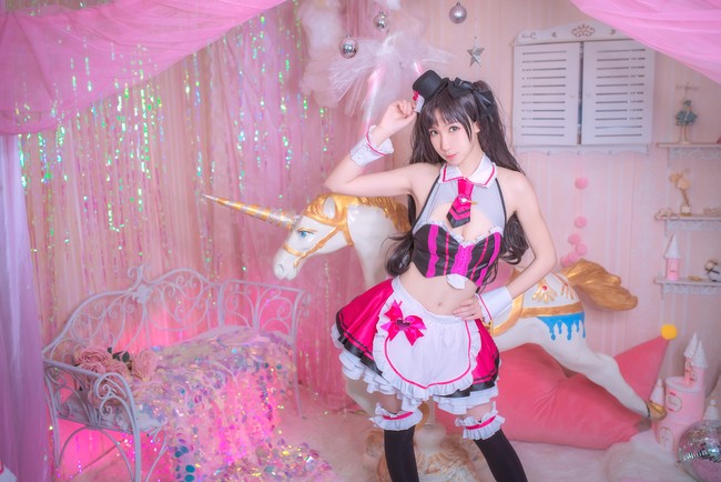 ‘2026世界杯,世界杯买球网站,世界杯投注,世界杯外围买球,世界杯竞猜’JADE《潜水艇》MV发布 解锁新生活态度(图4) 2026世界杯,世界杯买球网站,世界杯投注,世界杯外围买球,世界杯竞猜